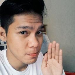 Profile Picture of Christopher Uy (@ChokieYeah12) on Twitter