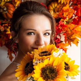 Profile Picture of Leah Thompson (@littleleaheve) on Pinterest