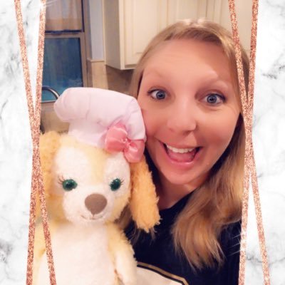 Profile Picture of Cookie Ann (@CaptSunshine90) on Twitter