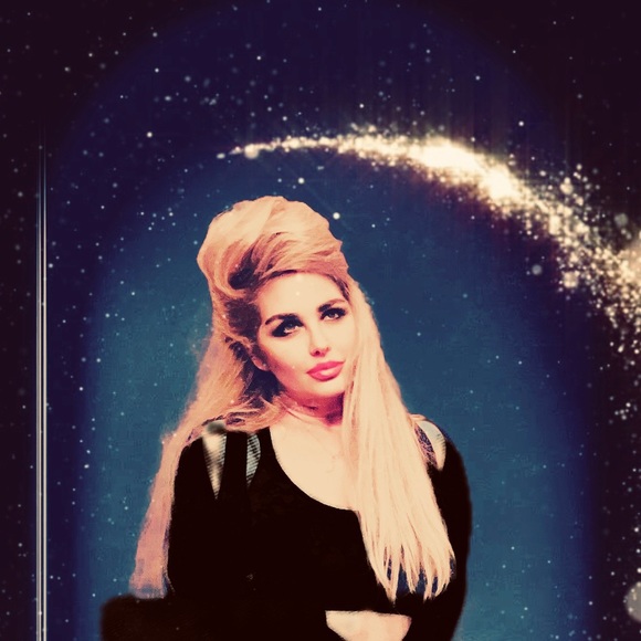 Profile Picture of Ronda Lincoln-lafleur (@lwolfden) on Poshmark