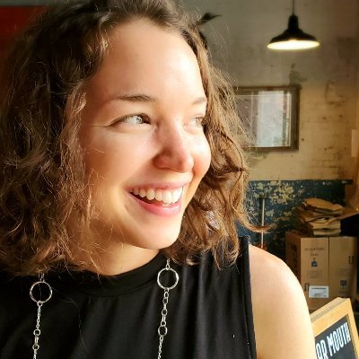 Profile Picture of Elizabeth Dixon (@Dixonwrites) on Twitter