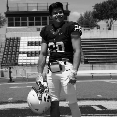 Profile Picture of Juan Nicholas Moore | (@jnickm25) on Twitter
