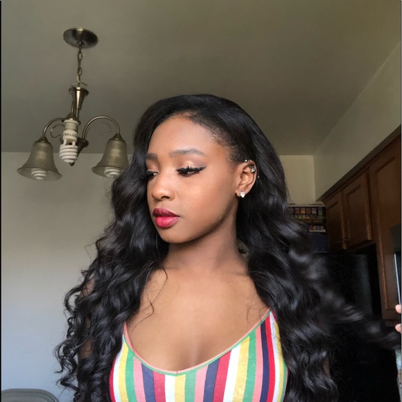 Profile Picture of Akita Colter (@akitarae23) on Poshmark