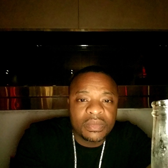 Profile Picture of Kevin Burden (@bumpski) on Poshmark