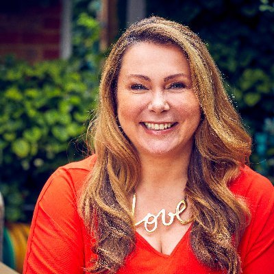 Profile Picture of Holly Tucker MBE (@hollymaehenry) on Twitter