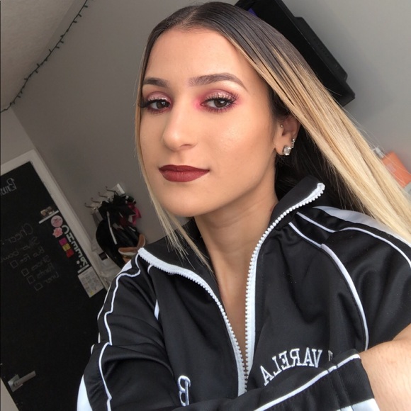 Profile Picture of Brenda Jimenez (@brendatooturnt) on Poshmark