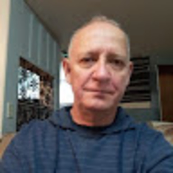 Profile Picture of Daniel Bouchard (@danielboucha297) on Poshmark