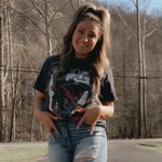 Danielle Perry 🖤 - Instagram Profile Picture of Danielle Perry 🖤 (@danip_xp) on Instagram