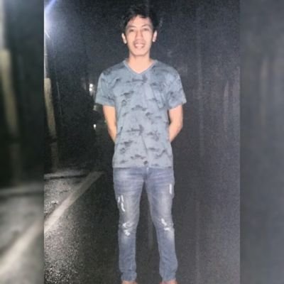 Profile Picture of John Cholo (@cholz_08) on Twitter