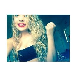 Profile Picture of Danielle Pointer (@daniellepointe9) on Twitter