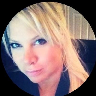Profile Picture of Lisa Hull (@lisahull2005) on Twitter