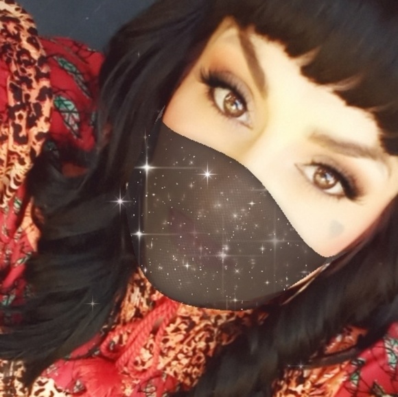 Profile Picture of Alisha Vallo (@ali1115) on Poshmark