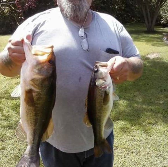 Profile Picture of Albert Taylor (@jamestaylor2802) on Poshmark