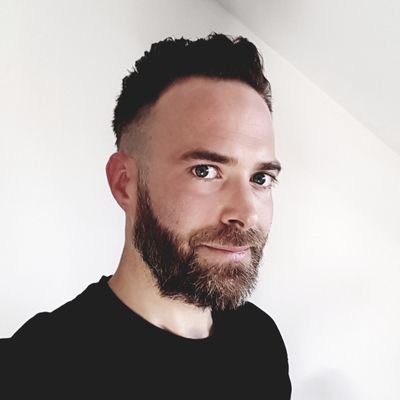 Profile Picture of Tom Cardwell (@tomhcardwell) on Twitter