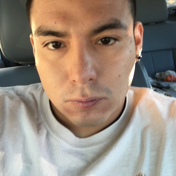 Profile Picture of Johnathan Cordero (@jcordero1623) on Poshmark