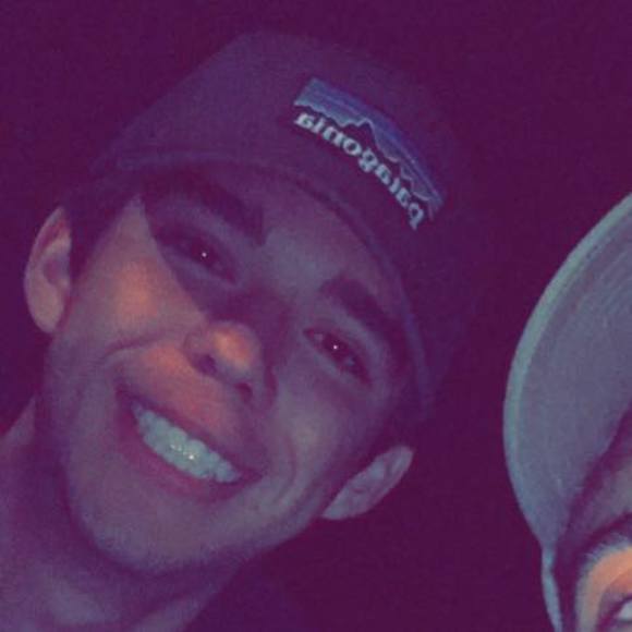 Profile Picture of Hugo Marquez (@hugomarquez284) on Poshmark