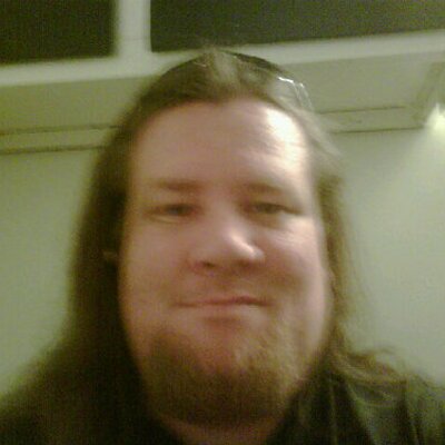 Profile Picture of Robert Vandenberg Jr (@CarlVJr) on Twitter