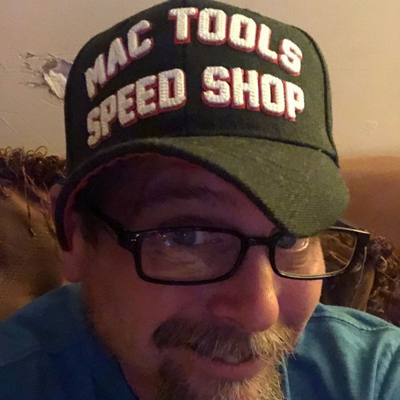Profile Picture of Aaron Spicer (@spicer1976) on Poshmark
