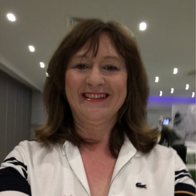 Profile Picture of Elaine Snowden (@Elainesnowden2) on Twitter