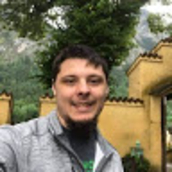 Profile Picture of Andrew Tipper (@andrew_tipper) on Poshmark