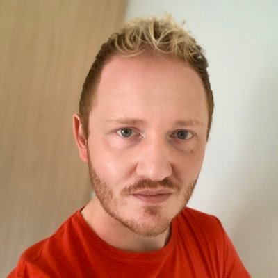 Profile Picture of Craig Randle (@musicallad1985) on Twitter