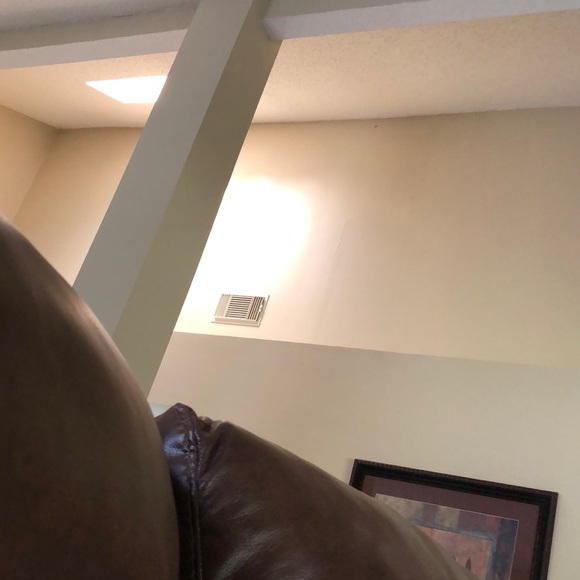 Profile Picture of Jess Mar (@jmy816) on Poshmark