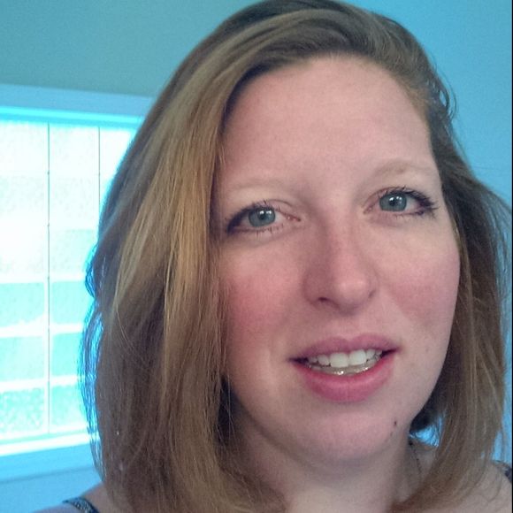 Profile Picture of Allie Lindahl (@amlnc) on Poshmark