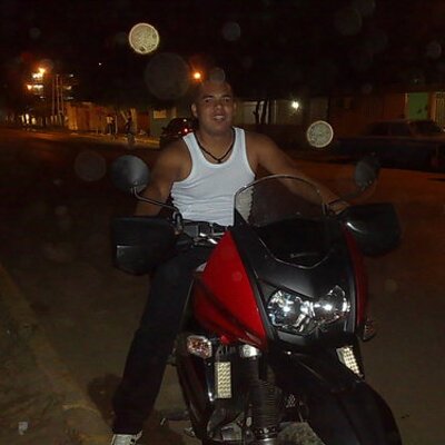 Profile Picture of Dave Chirino (@davechirino) on Twitter