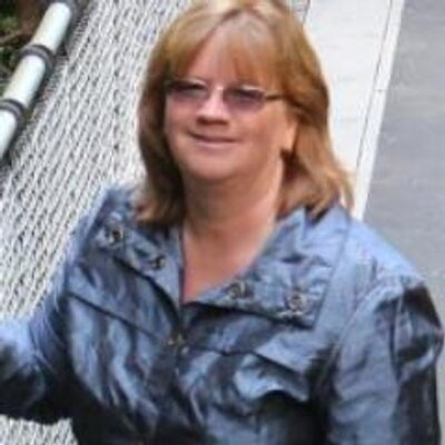 Profile Picture of Pam Bray (@pammejo) on Twitter