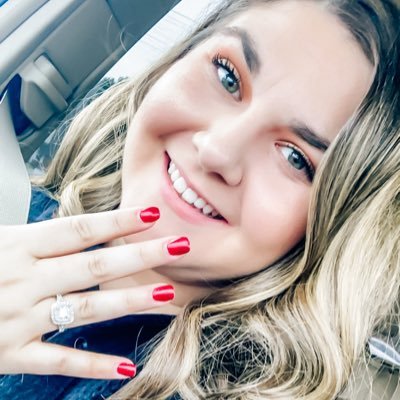 Profile Picture of Hannah Harrison (@_HeyItsHan) on Twitter