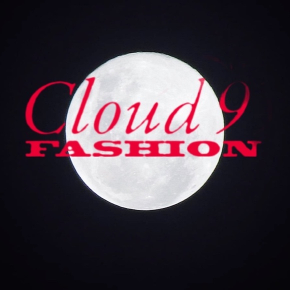 Profile Picture of Debra Chomicki (@cloud9fashion) on Poshmark