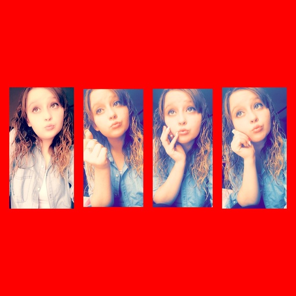 Profile Picture of Harmony Foster (@harmony_foster) on Poshmark