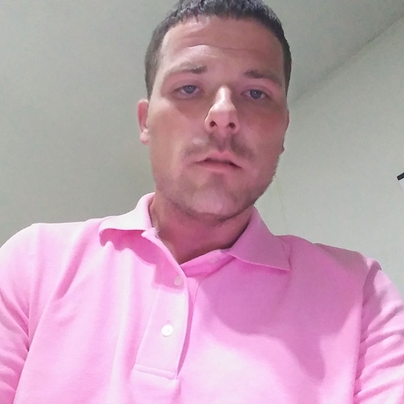 Profile Picture of Dustin Mace (@mace84dustin) on Poshmark