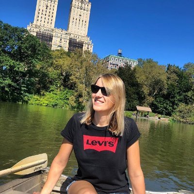 Profile Picture of Laura Andrews (@Esther13517923) on Twitter