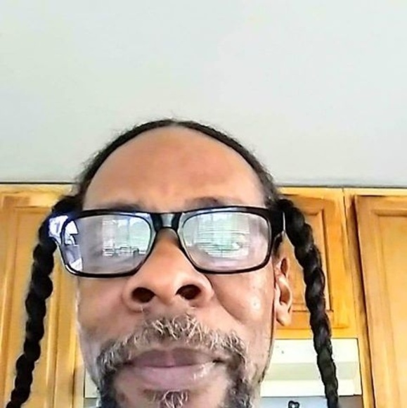 Profile Picture of Thomas Lemons (@thomaslemons) on Poshmark