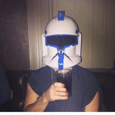 Profile Picture of Christopher McGovern (@thegovstylist) on Twitter