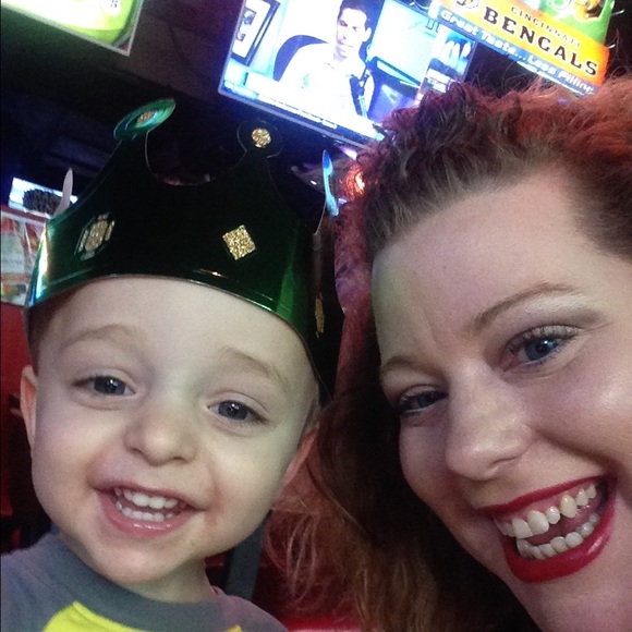 Profile Picture of Ashley Schreiner (@goddessqueen85) on Poshmark