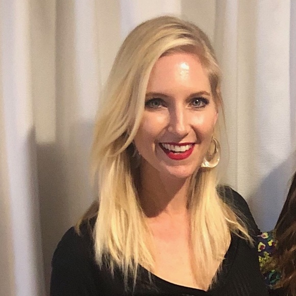 Becky Maynard - Poshmark Profile Picture of Becky Maynard (@becampb1) on Poshmark