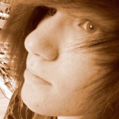 Profile Picture of Johnathan Gates (@JohnsFamous) on Twitter