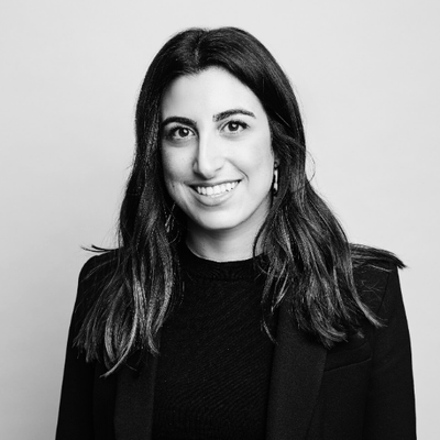 Profile Picture of Amy Moussavi (@amymoussavi) on Twitter