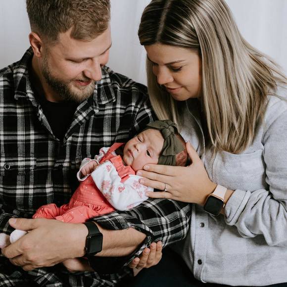 Profile Picture of Holly Longfield (@hollylongfield) on Poshmark