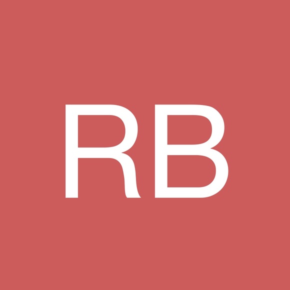 Profile Picture of Robin Blackwell (@dranger21) on Poshmark