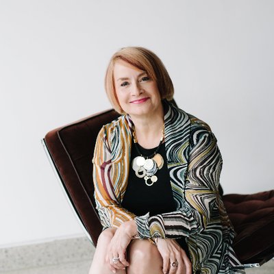 Profile Picture of Brenda Sills Holley (@BrendaHolley5) on Twitter