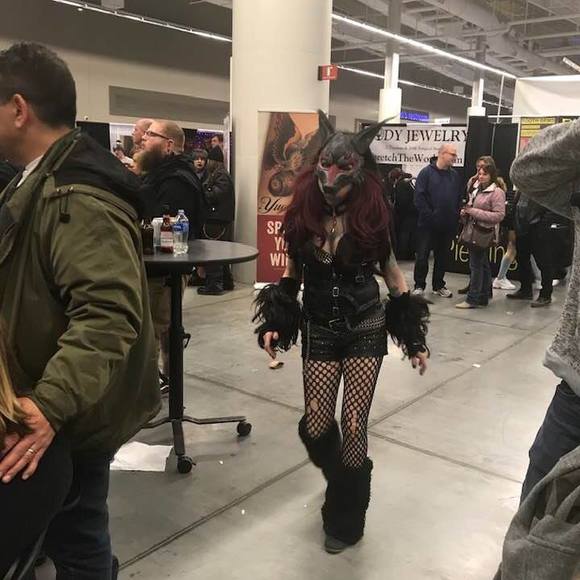 Profile Picture of Jackie Honoshofsky (@jhonoshofsky) on Poshmark