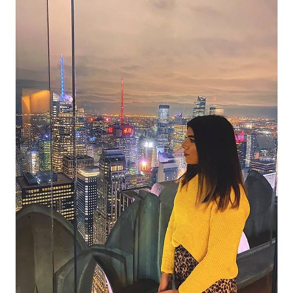 Profile Picture of Denisa Prodan (@denisaprodan) on Poshmark