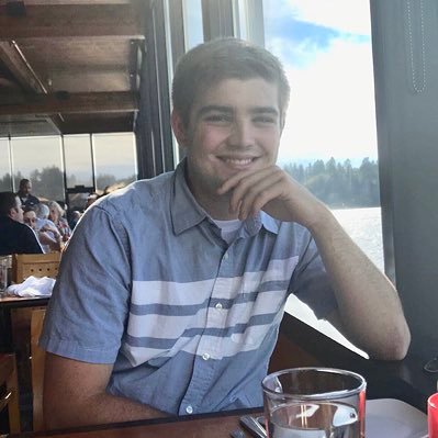 Profile Picture of Joe Bloom (@joebloom21) on Twitter