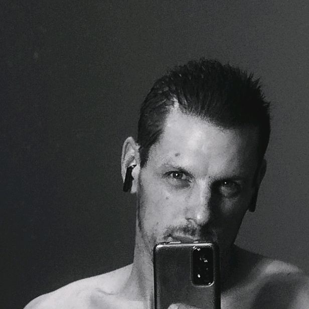 Profile Picture of Jerome Paradis (@jrm40012) on Tiktok