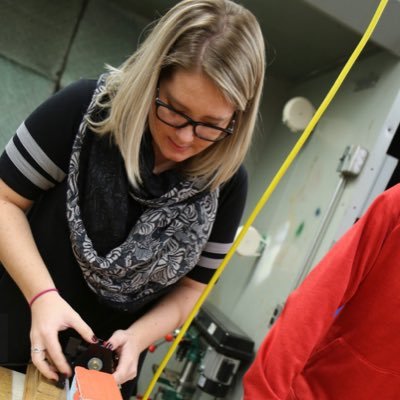 Profile Picture of Heather Petersack (@HeatherPiSTEM) on Twitter