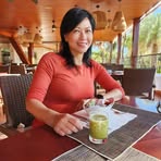 Profile Picture of Alice Tan (@Alice-Tan) on Facebook