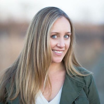 Profile Picture of Gena Larson (@GenaLarson) on Twitter
